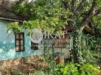 Gradske lokacije, Titel | 4zida.rs