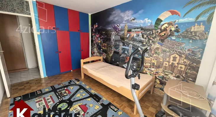 Dvoiposoban stan | 4zida