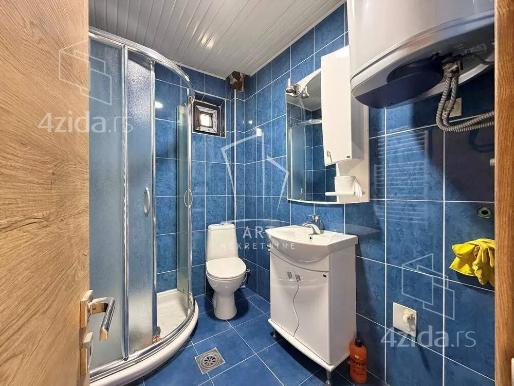 3-etažna kuća | 4zida