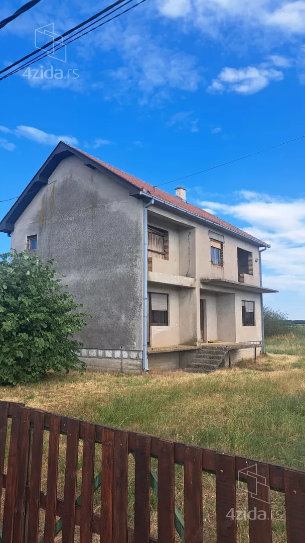 3-etažna kuća | 4zida