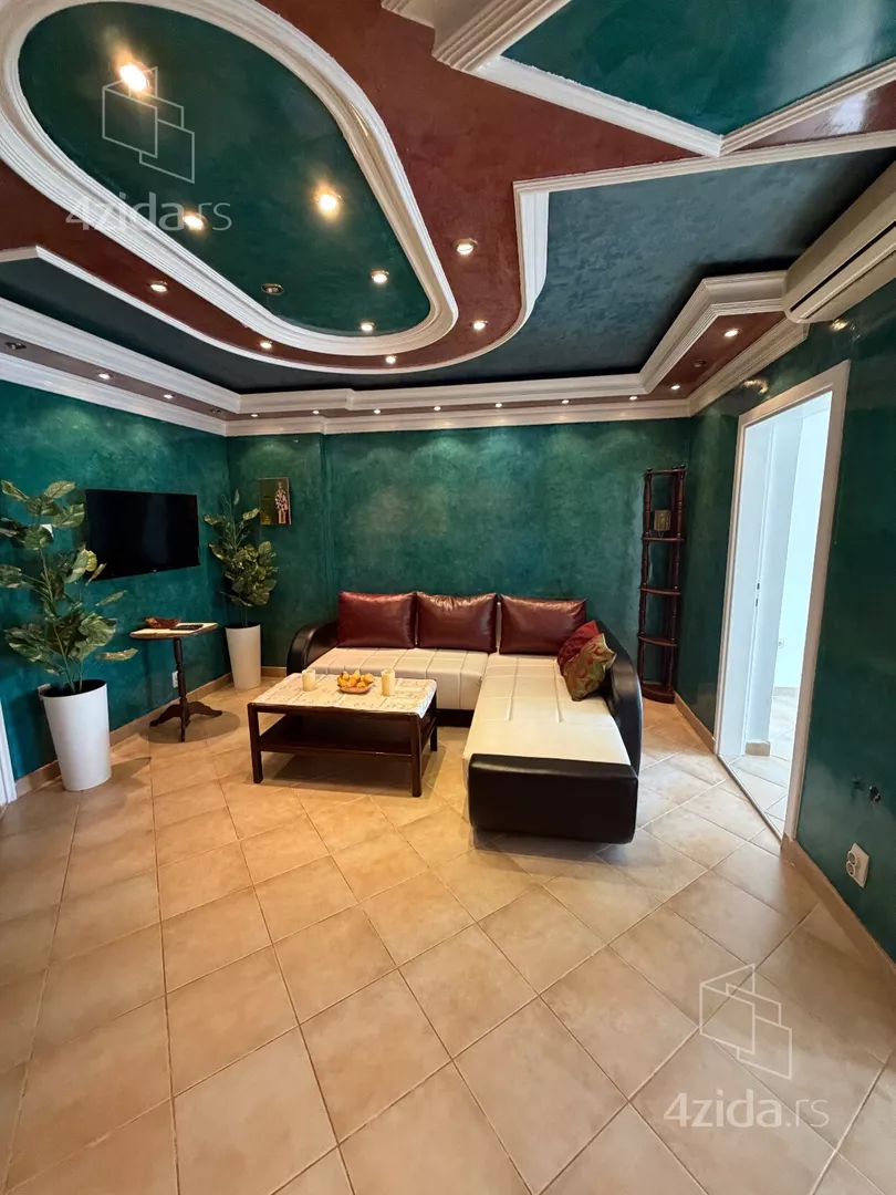 Troiposoban stan | 4zida