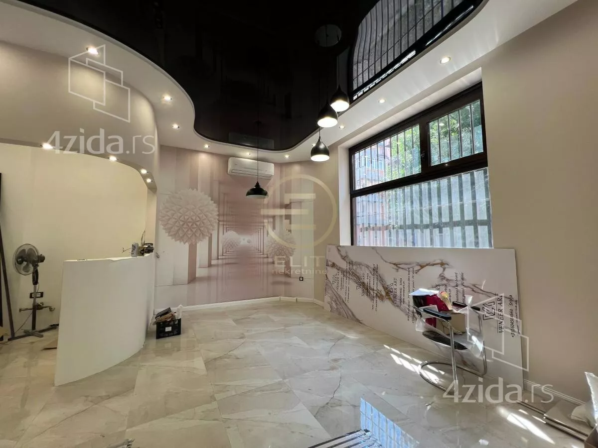 Poslovni prostor | 4zida