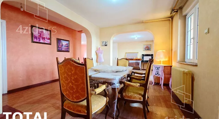 Petosoban stan | 4zida