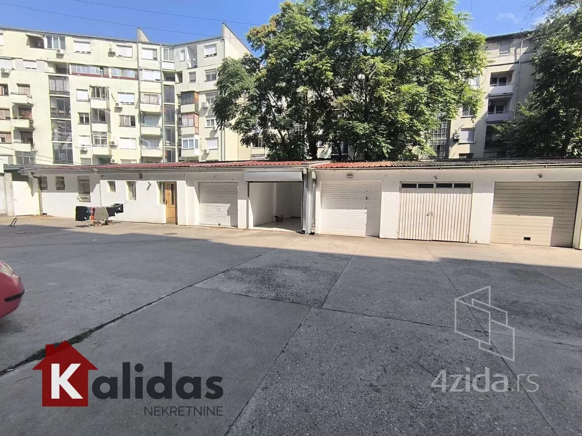 Garaža | 4zida