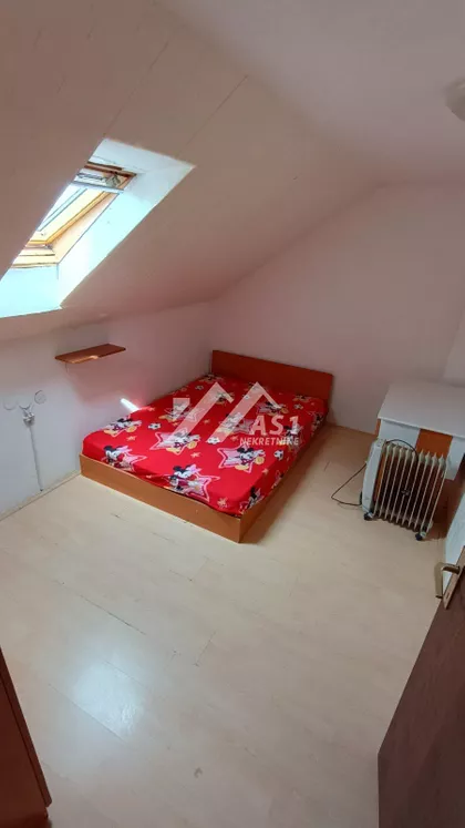 Pavla Papa | 4zida.rs