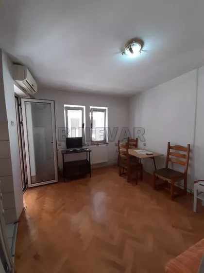 Marije Bursać | 4zida.rs