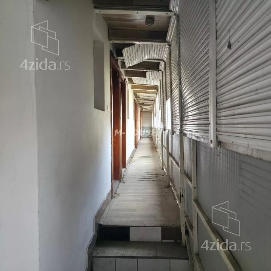 Poslovni prostor | 4zida