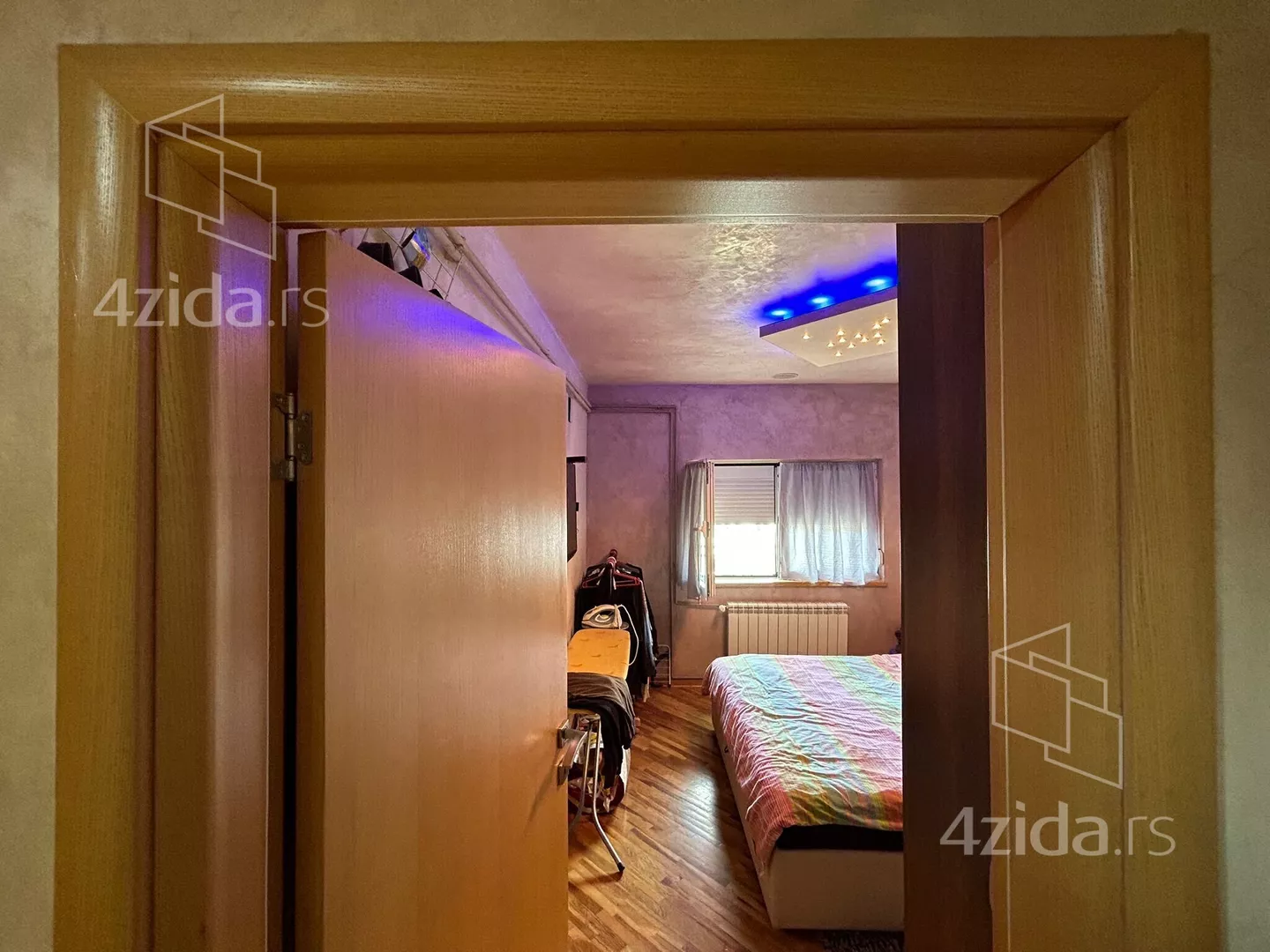 Četvoroiposoban stan | 4zida