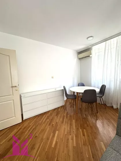 Cara Dušana | 4zida.rs