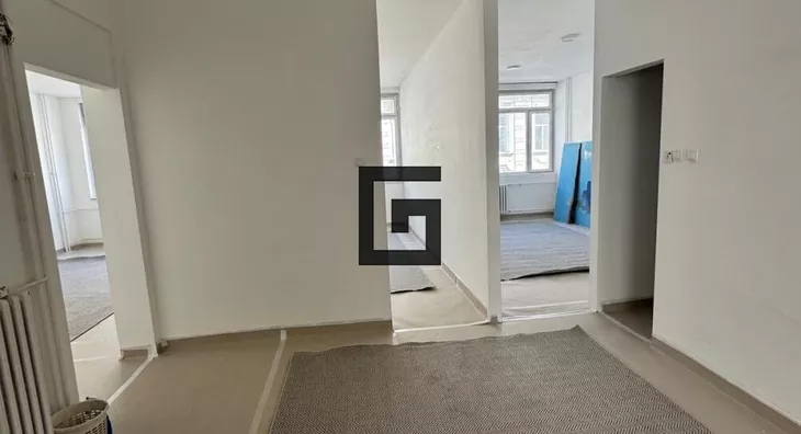 Šestosoban stan | 4zida