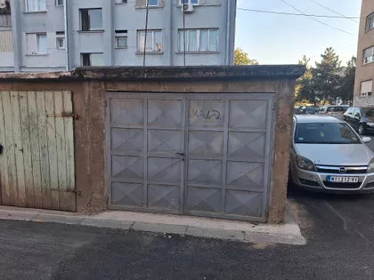 Čairska 28 | 4zida.rs