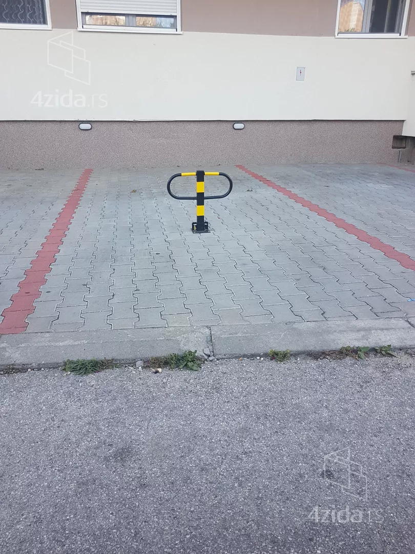 Parking | 4zida