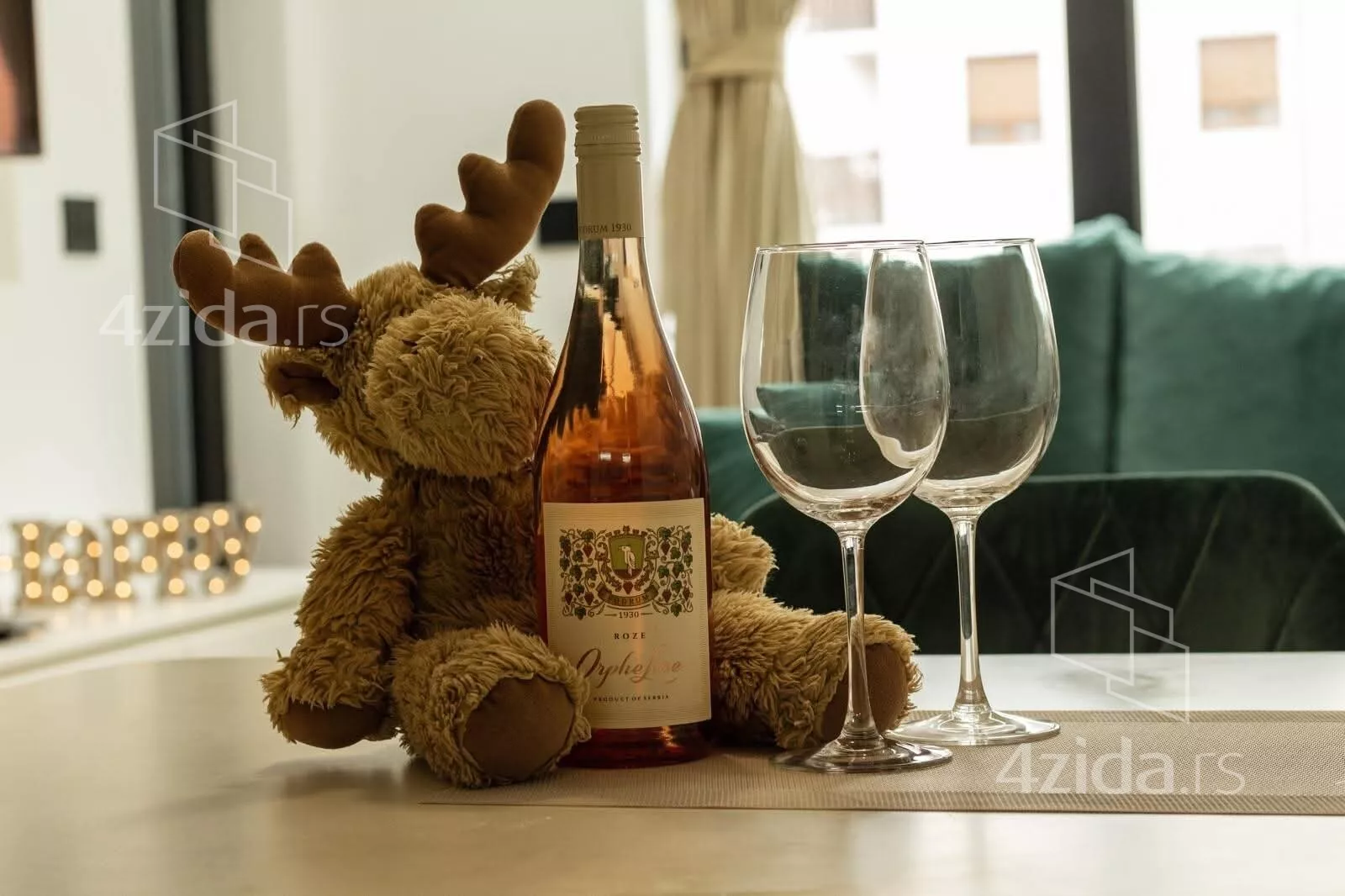 Jednoiposoban stan | 4zida