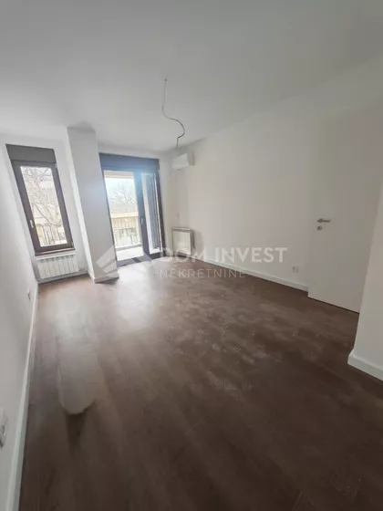 Partizanske avijacije | 4zida.rs