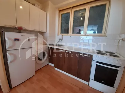 Obrenovićeva | 4zida.rs