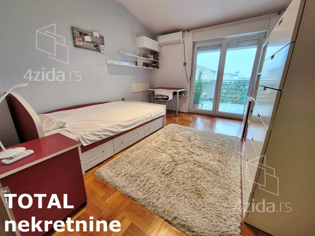 Šestosoban stan | 4zida