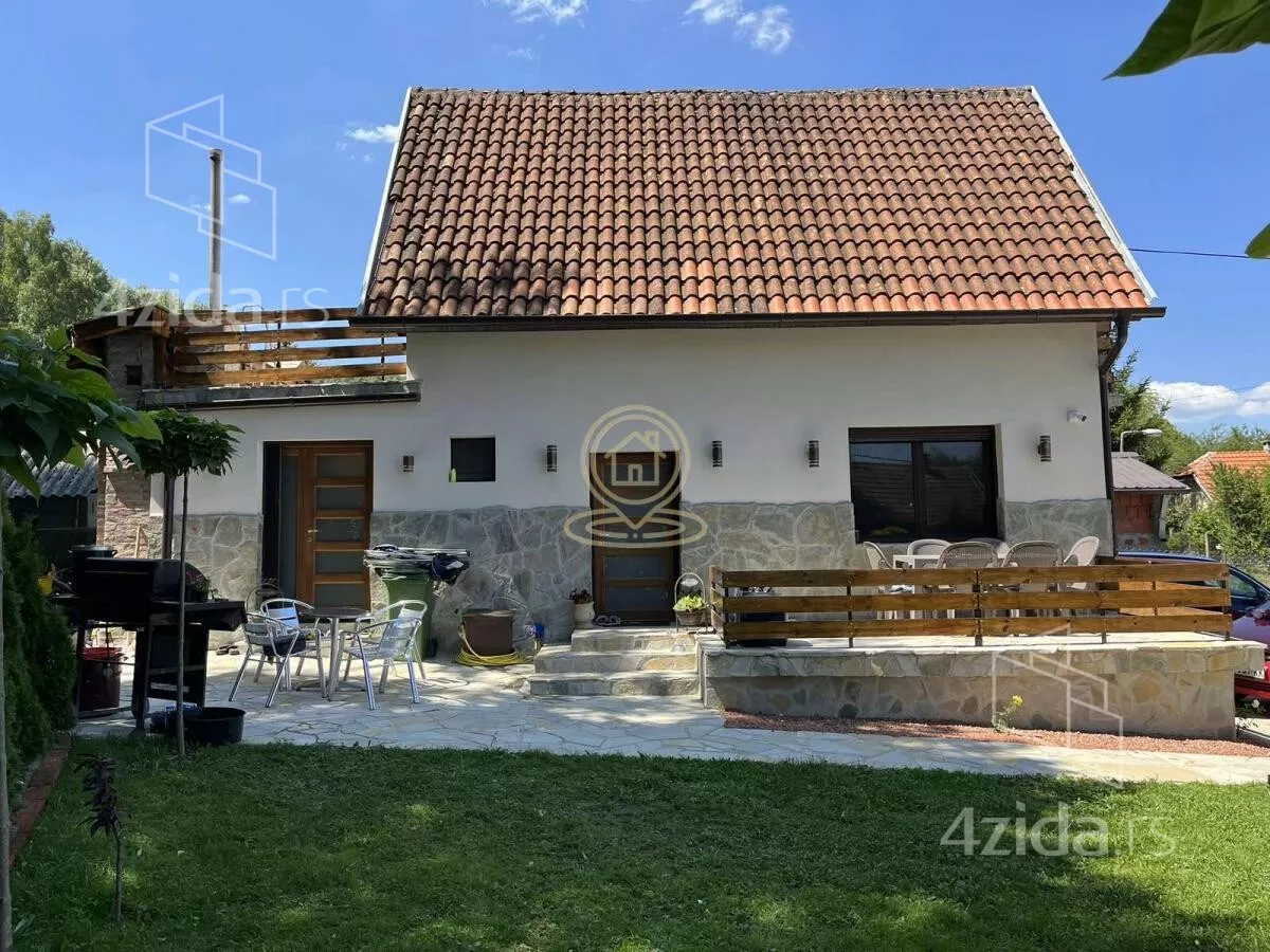 Kuća | 4zida