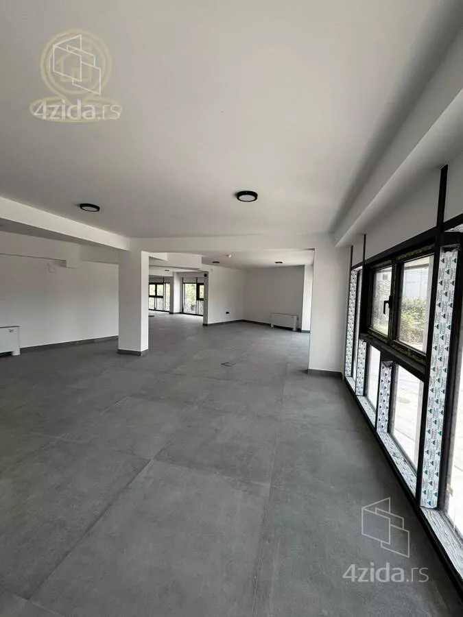 Poslovni prostor | 4zida