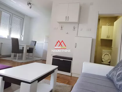 Vuka Karadžića | 4zida.rs