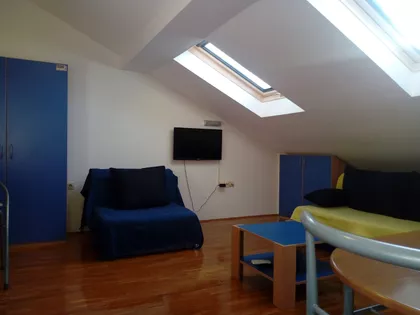 Petra Drapšina 35 | 4zida.rs