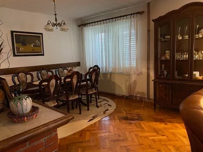 Gradske lokacije | 4zida.rs