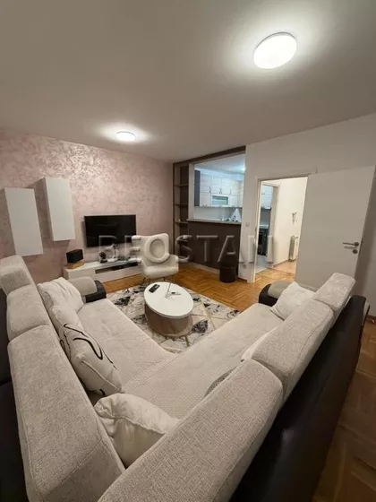 Dragana Rakića | 4zida.rs