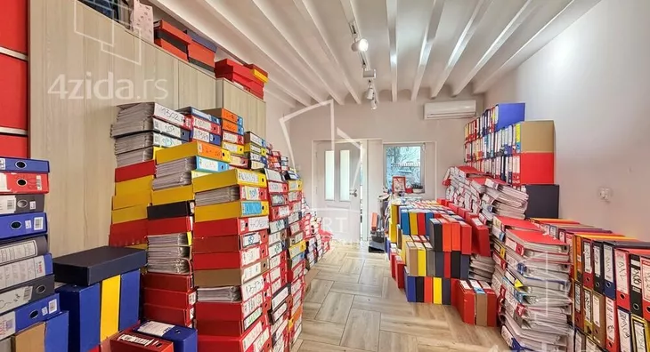 Petoiposoban stan | 4zida