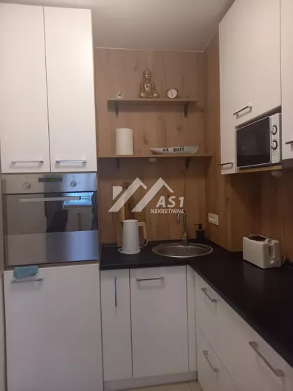 Bate Brkića | 4zida.rs