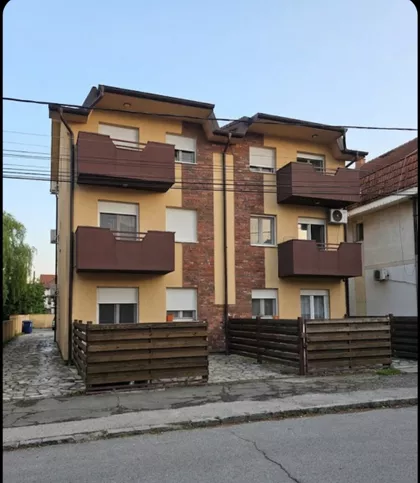 Batajnica | 4zida.rs