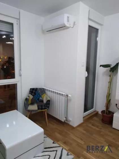 Cara Dušana | 4zida.rs