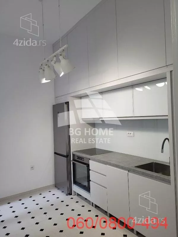 Četvoroiposoban stan | 4zida