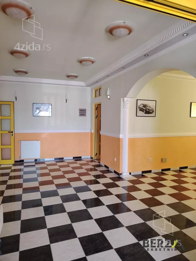 Poslovni prostor | 4zida