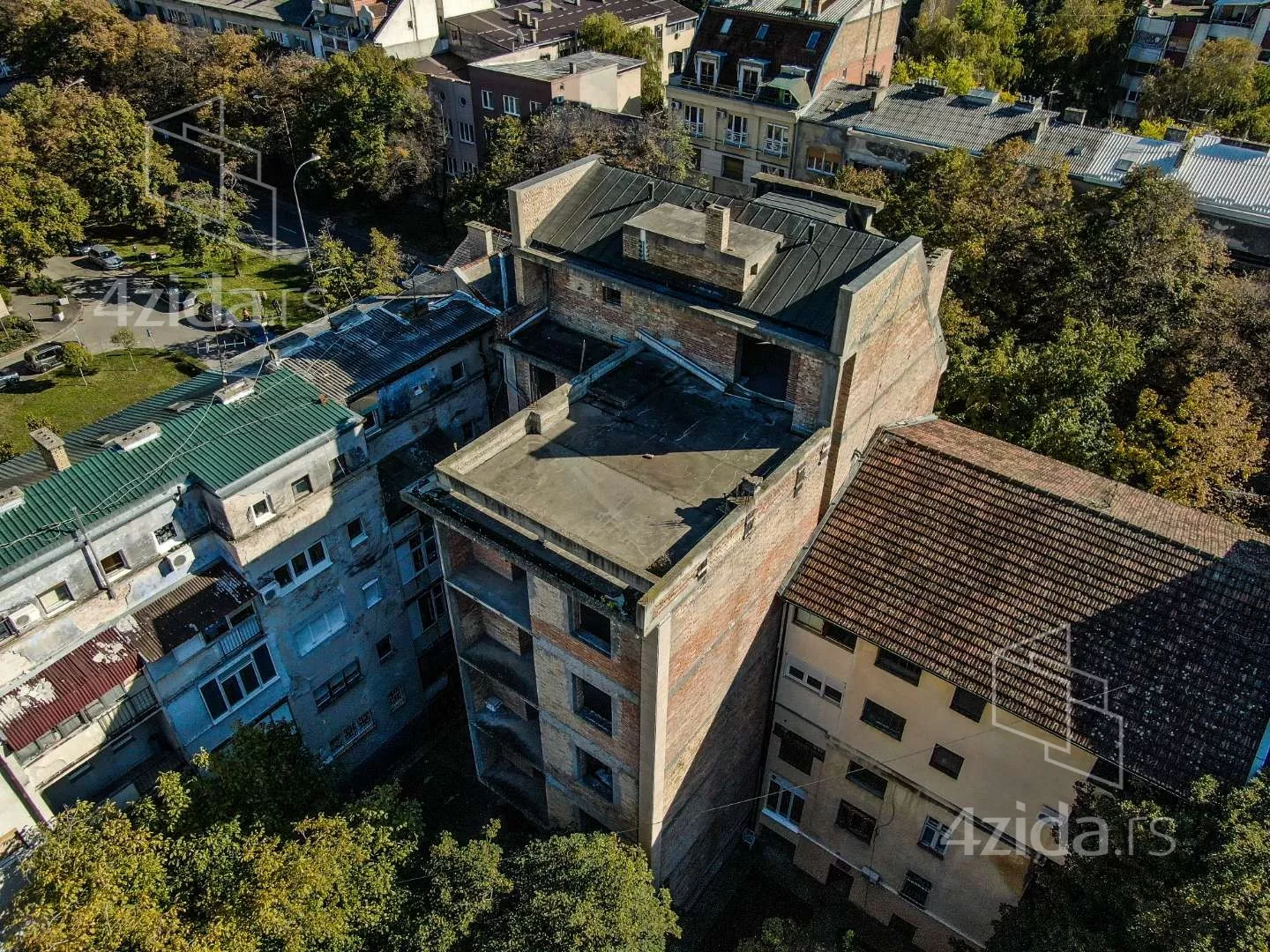 Četvorosoban stan | 4zida