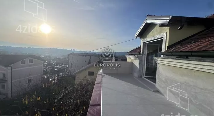 Troiposoban stan | 4zida