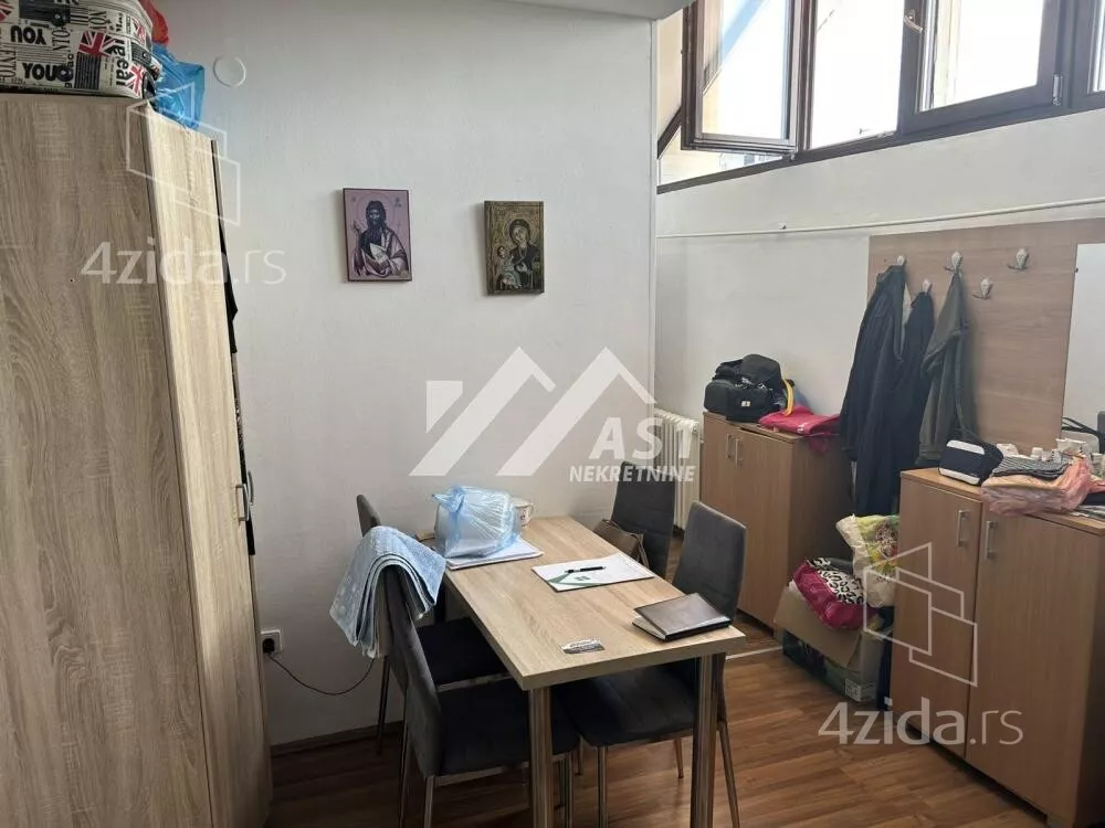 Garsonjera | 4zida