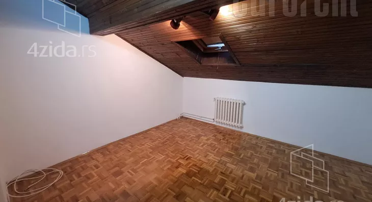 4-etažna kuća | 4zida