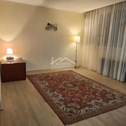 Vjekoslava Kovača | 4zida.rs