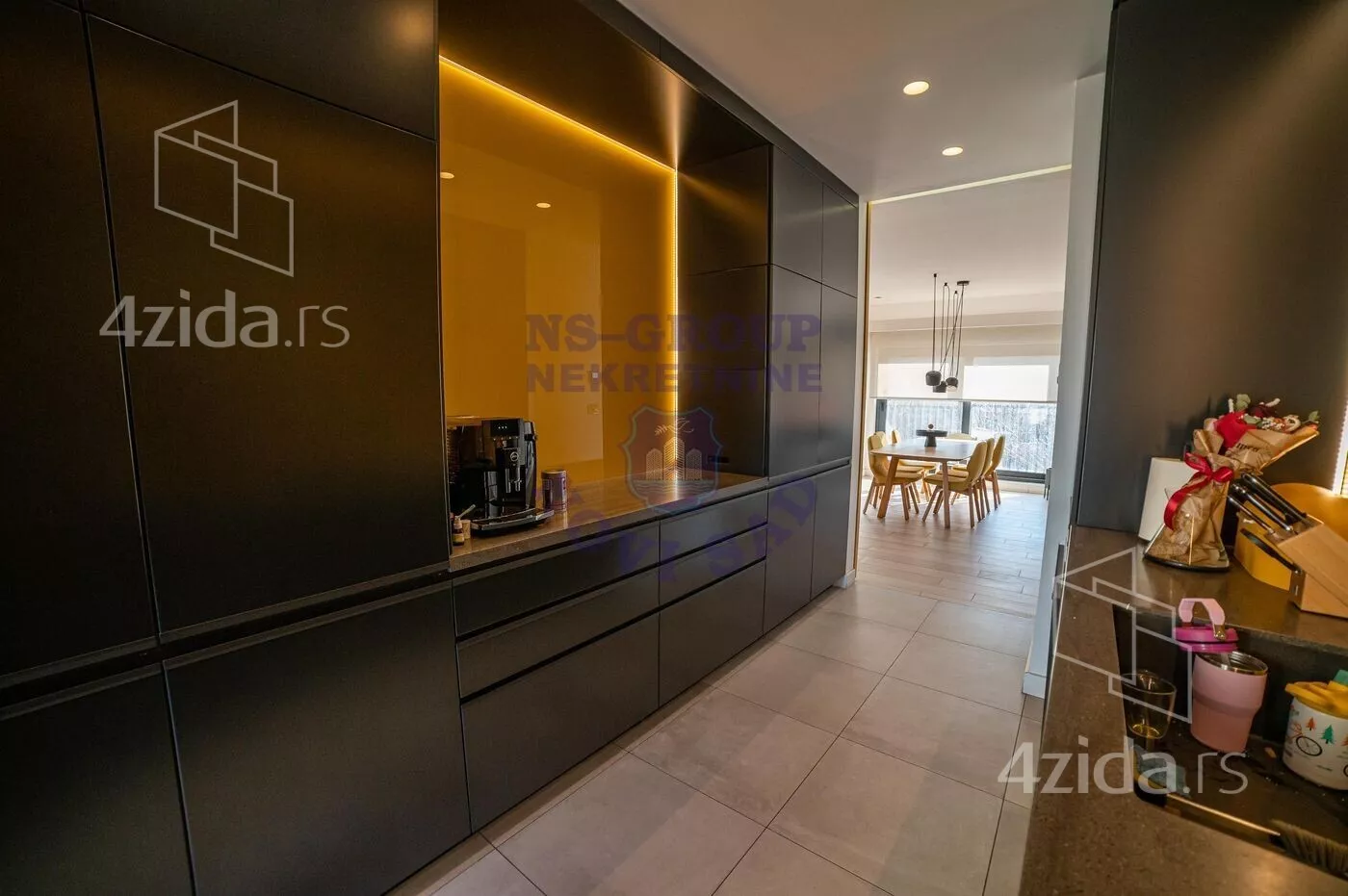 Petosoban stan | 4zida