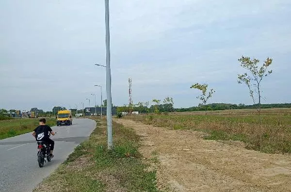 Plac | 4zida