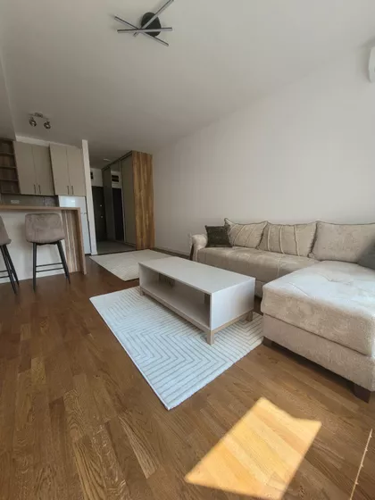 Milovana Gušića 93 | 4zida.rs