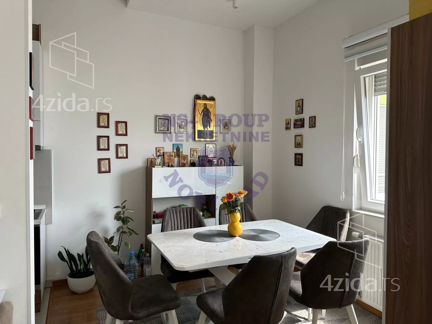 Troiposoban stan | 4zida