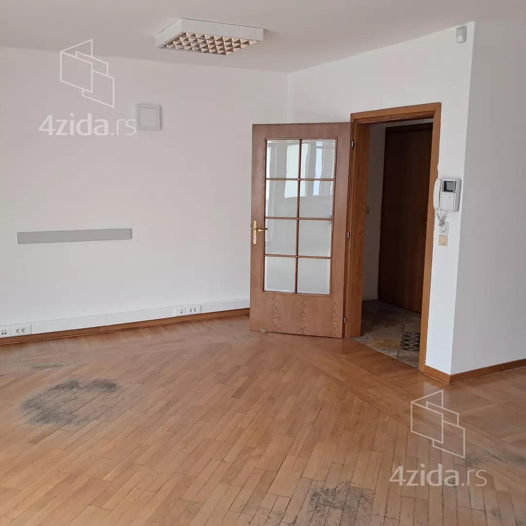4-etažna kuća | 4zida