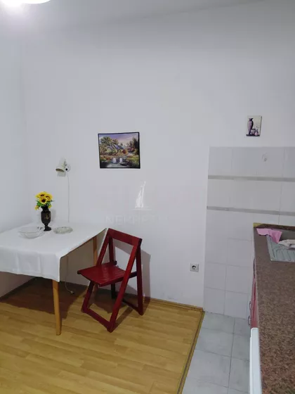 Ustanička | 4zida.rs