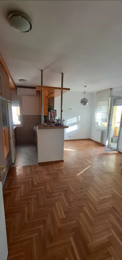 Ratka Mitrovića 160 | 4zida.rs