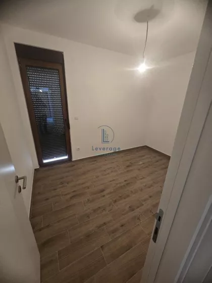 Dušana Radovića | 4zida.rs