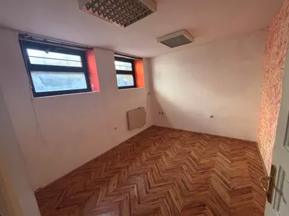 Dečanska 4 | 4zida.rs