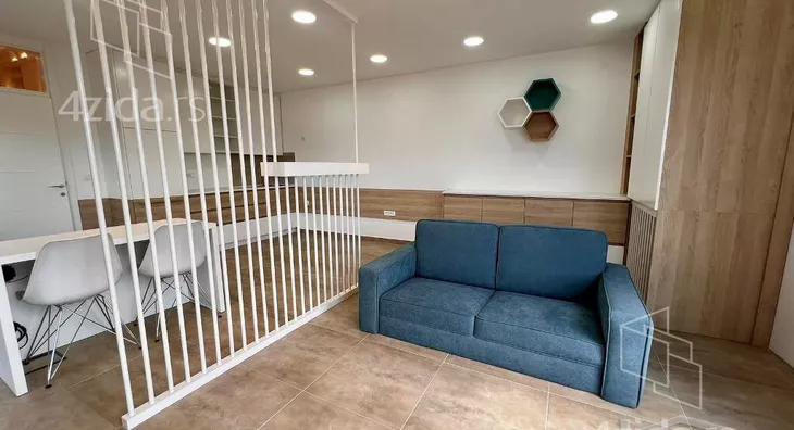 Petosoban stan | 4zida