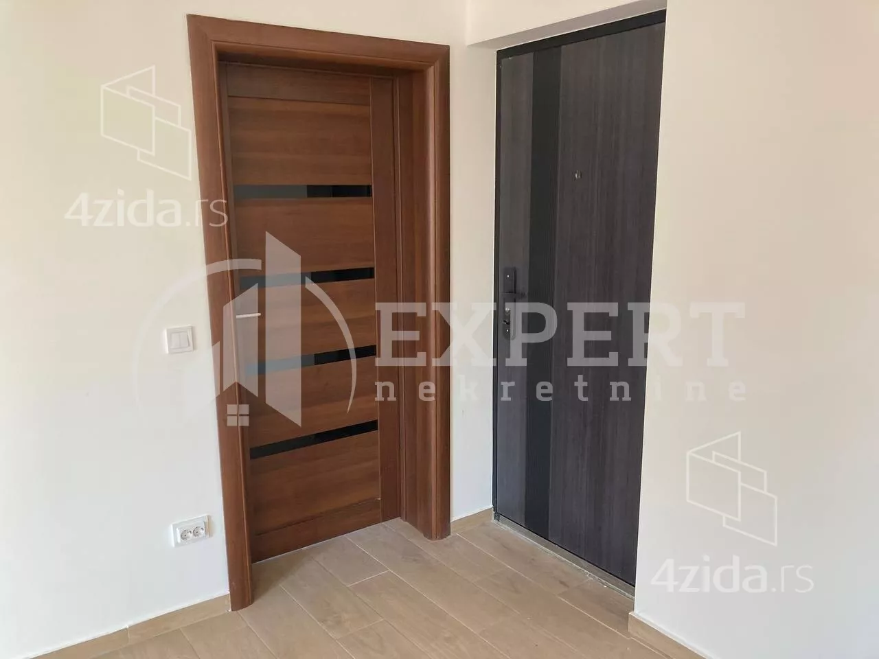 Lokal | 4zida