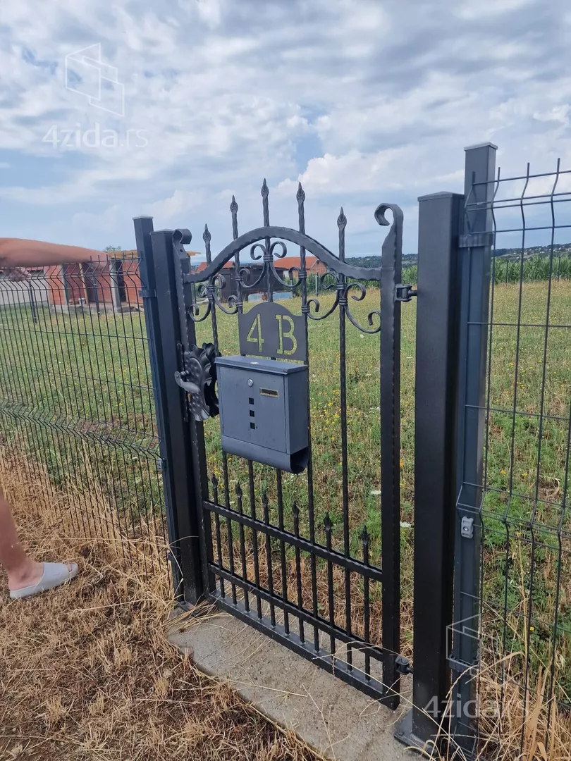 Građevinsko zemljište | 4zida