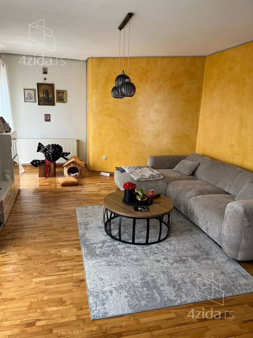 4-etažna kuća | 4zida